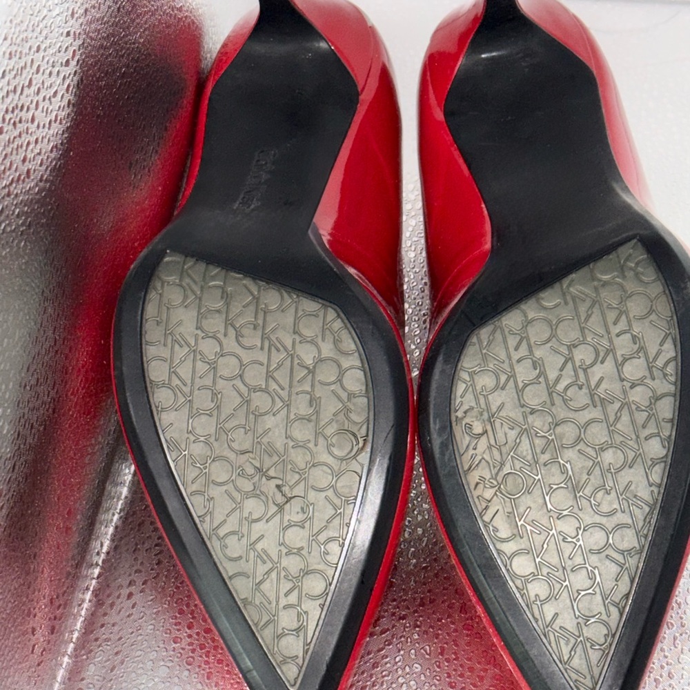 Calvin Klein Bold Red Heels - Picture 4 of 7